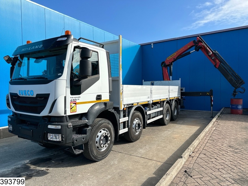 Iveco Trakker 410 8x4, EURO 6, Palfinger, Remote, Retarder - Dropside/ Flatbed truck, Crane truck: picture 4 Iveco Trakker 410 8x4, EURO 6, Palfinger, Remote, Retarder - Dropside/ Flatbed truck, Crane truck: picture 4