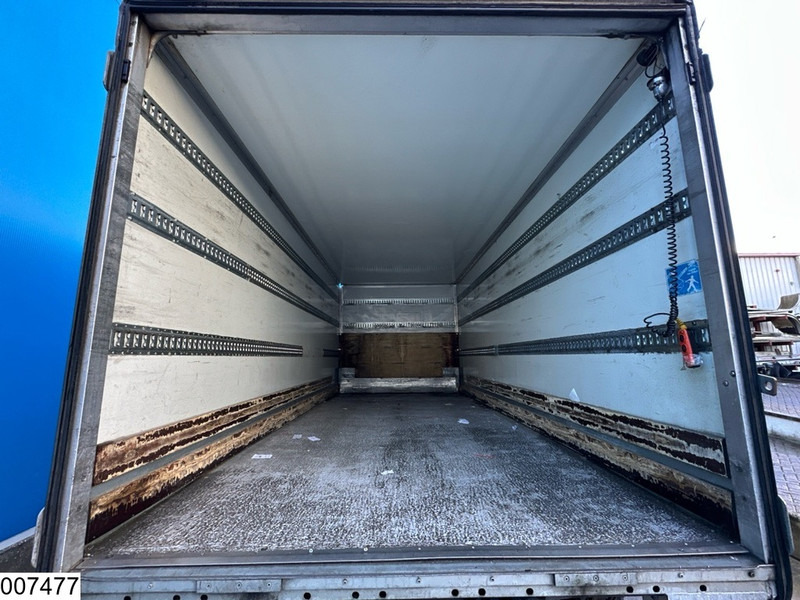 Renault Midlum 220 EURO 5 - Box truck: picture 4 Renault Midlum 220 EURO 5 - Box truck: picture 4