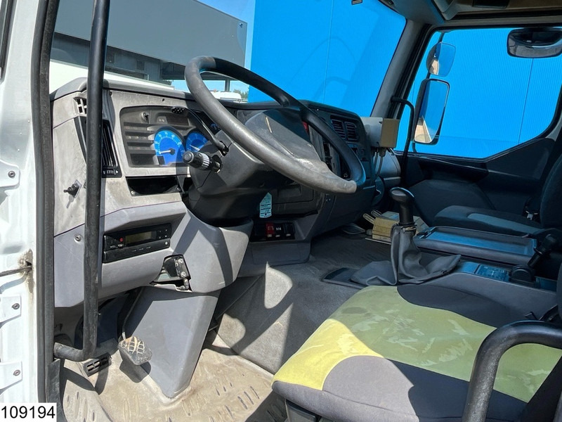 Renault Premium 270 16350 Liter, LPG GPL, Gastank, Manual - Tank truck: picture 5 Renault Premium 270 16350 Liter, LPG GPL, Gastank, Manual - Tank truck: picture 5