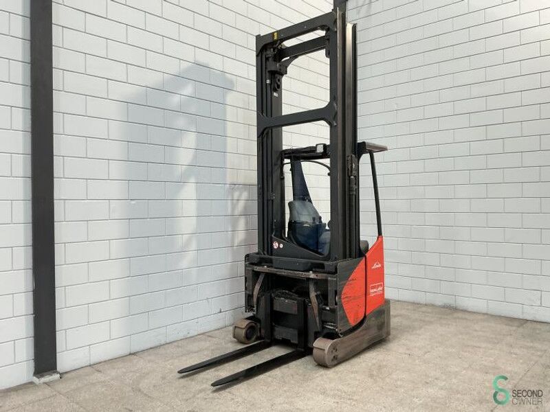 Linde R14X-03 - Reach truck: picture 4 Linde R14X-03 - Reach truck: picture 4