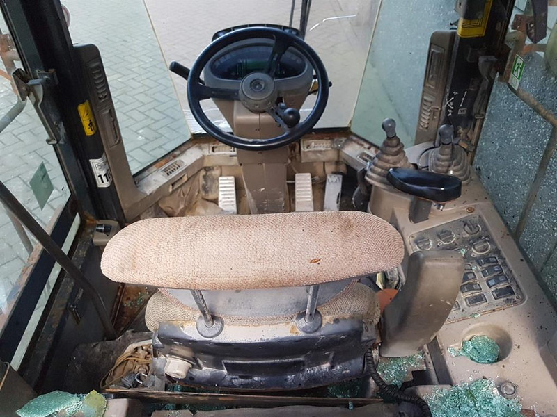 Case 821C / 921C - Cabin/Kabine/Cabine - Cab and interior for Construction machinery: picture 5 Case 821C / 921C - Cabin/Kabine/Cabine - Cab and interior for Construction machinery: picture 5