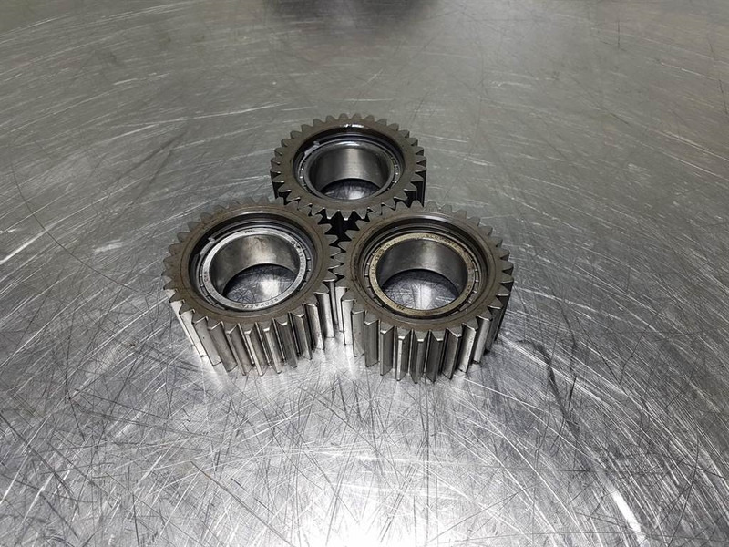 Cat M315C-ZF 4472348049-Final drive/Eindaandrijving - Axle and parts for Construction machinery: picture 2 Cat M315C-ZF 4472348049-Final drive/Eindaandrijving - Axle and parts for Construction machinery: picture 2