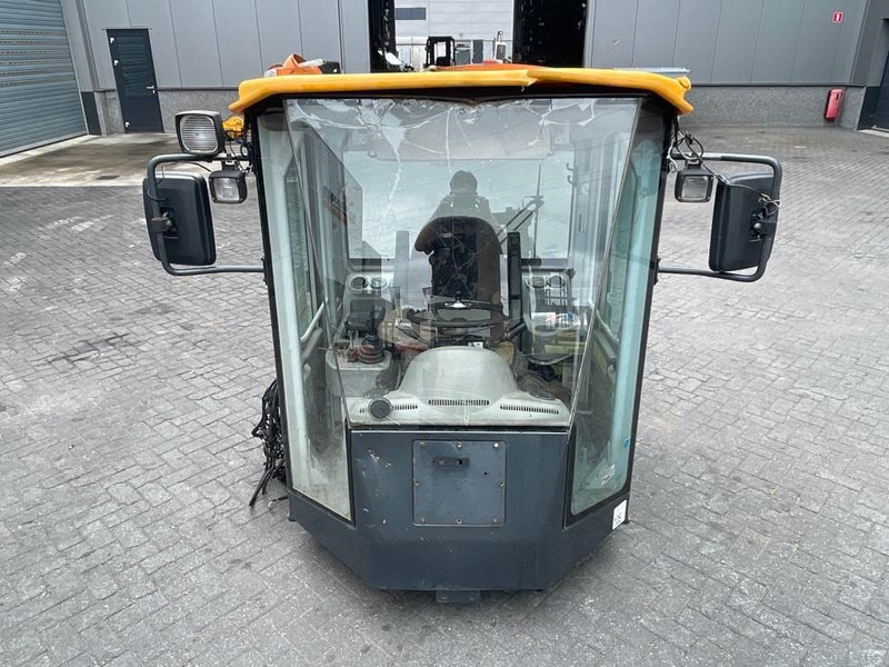 Hyundai HL757-7A-71LB-12012 / 71LB-12013 /71LB-12014-Cabin - Cab and interior for Construction machinery: picture 2 Hyundai HL757-7A-71LB-12012 / 71LB-12013 /71LB-12014-Cabin - Cab and interior for Construction machinery: picture 2