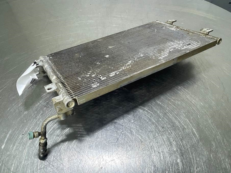 Hyundai HL757-7A-A2W01133-Airco condenser/Klimakondensator - Frame/ Chassis for Construction machinery: picture 3 Hyundai HL757-7A-A2W01133-Airco condenser/Klimakondensator - Frame/ Chassis for Construction machinery: picture 3