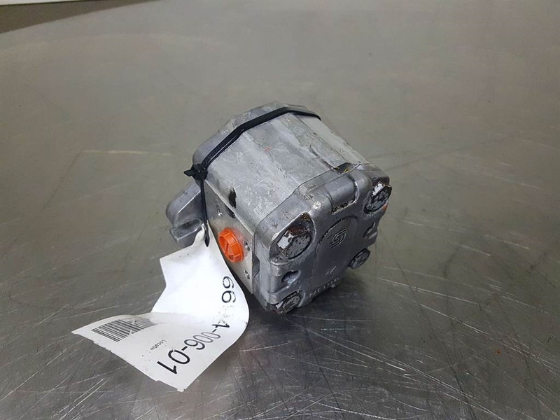 Sauer Sundstrand SNP2/4DSC06REPG/5D - Gearpump/Zah - Hydraulics for Construction machinery: picture 3 Sauer Sundstrand SNP2/4DSC06REPG/5D - Gearpump/Zah - Hydraulics for Construction machinery: picture 3
