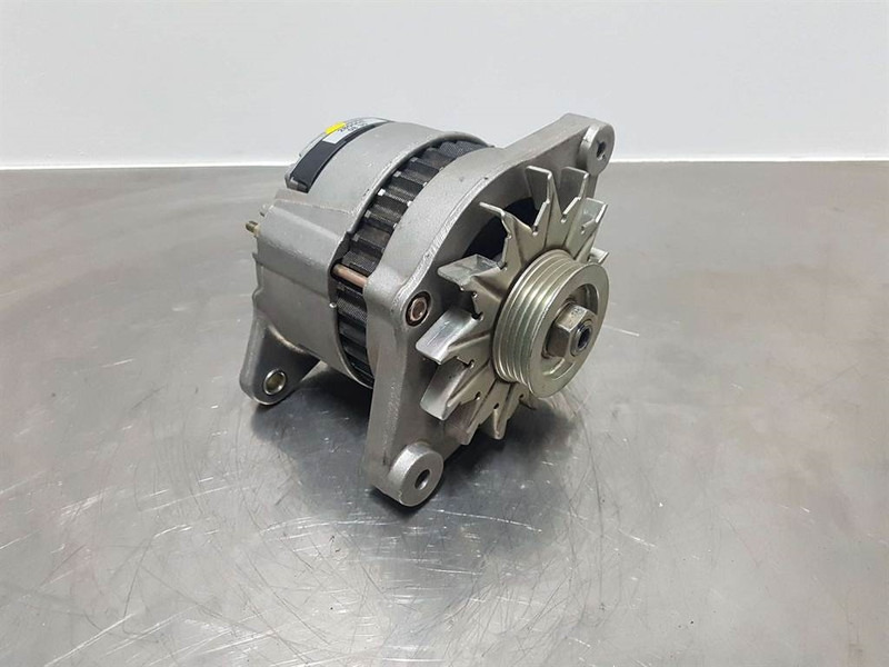 Terex Schaeff SKL833-14V 65A-Alternator/Lichtmaschine/Dynamo - Engine for Construction machinery: picture 1 Terex Schaeff SKL833-14V 65A-Alternator/Lichtmaschine/Dynamo - Engine for Construction machinery: picture 1