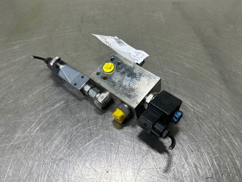 Terex TW150-Oil Control MF2323-ST02-Valve/Ventil - Hydraulics for Construction machinery: picture 1 Terex TW150-Oil Control MF2323-ST02-Valve/Ventil - Hydraulics for Construction machinery: picture 1