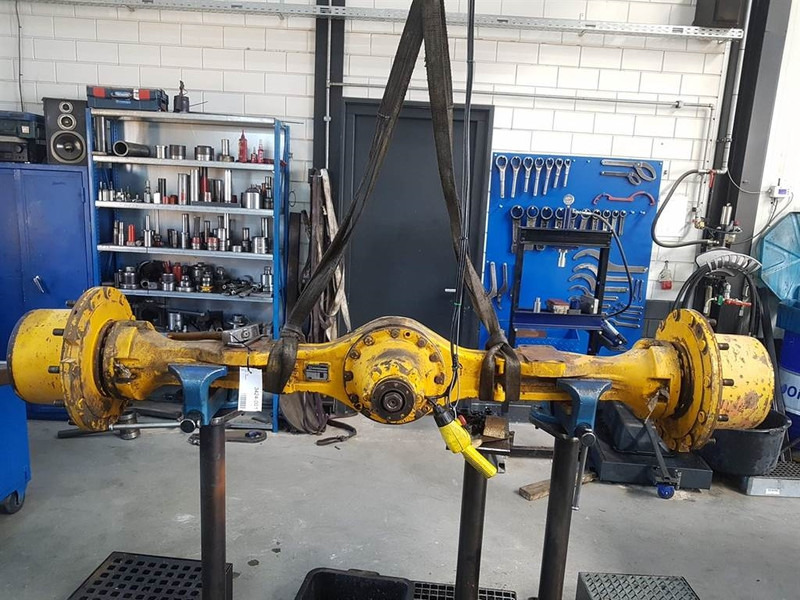 ZF AP-405/BK - Axle/Achse/As - Axle and parts for Construction machinery: picture 1 ZF AP-405/BK - Axle/Achse/As - Axle and parts for Construction machinery: picture 1