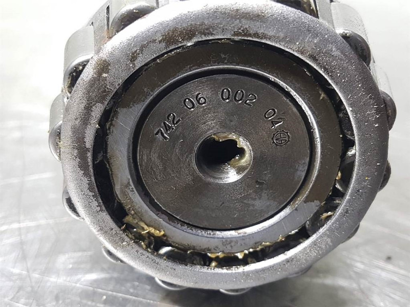 Zettelmeyer ZL1001-7420600204-Joint shaft/Steckwelle/Steekas - Axle and parts for Construction machinery: picture 4 Zettelmeyer ZL1001-7420600204-Joint shaft/Steckwelle/Steekas - Axle and parts for Construction machinery: picture 4