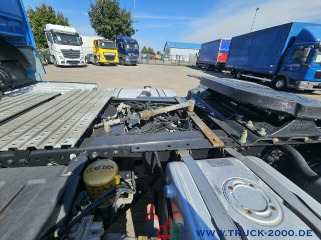 MAN TGX 18.500 XL 4x4 H Kipphyd. Bett Kühlschrank - Tractor unit: picture 3 MAN TGX 18.500 XL 4x4 H Kipphyd. Bett Kühlschrank - Tractor unit: picture 3
