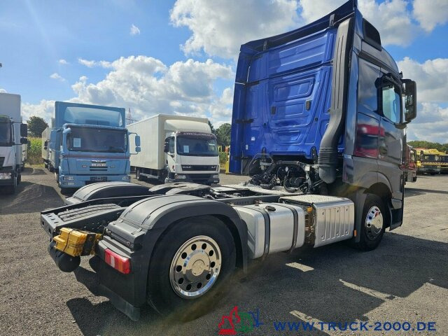 Mercedes-Benz Actros 1843 4x2 Mega Space 2 Betten Kühlschrank - Tractor unit: picture 4 Mercedes-Benz Actros 1843 4x2 Mega Space 2 Betten Kühlschrank - Tractor unit: picture 4