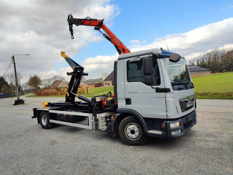 MAN TGL 12.250 Containersysteem Jimeca met kraan Palfinger PK4501 - Hook lift truck, Crane truck: picture 2 MAN TGL 12.250 Containersysteem Jimeca met kraan Palfinger PK4501 - Hook lift truck, Crane truck: picture 2