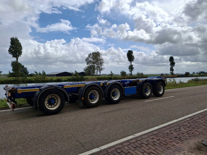 Container transporter/ Swap body semi-trailer D-Tec CT-35-02: picture 19