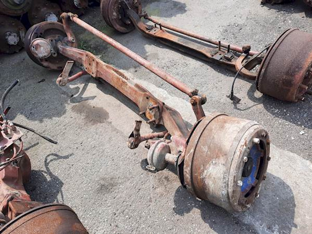 Iveco FRONT AXLE - Front axle for Truck: picture 2 Iveco FRONT AXLE - Front axle for Truck: picture 2