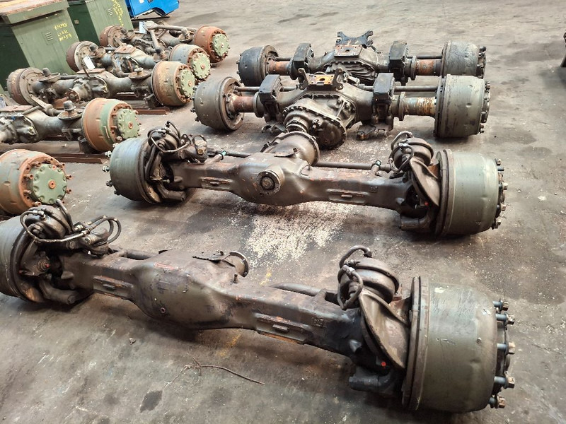 MAN KAT 8x8 complete AXLE SET - Axle and parts: picture 2 MAN KAT 8x8 complete AXLE SET - Axle and parts: picture 2