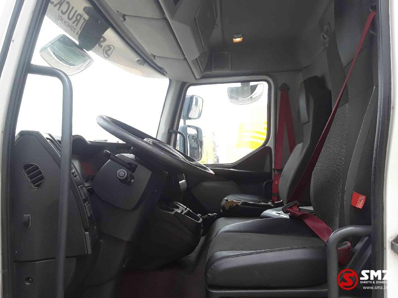 Box truck Renault D 12: picture 7