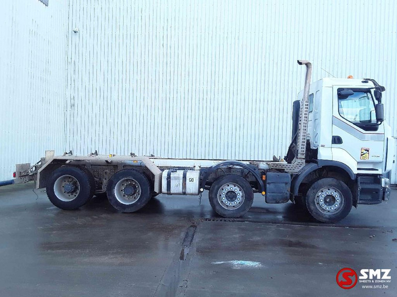 Renault Premium 430 8x4 - Cab chassis truck: picture 4 Renault Premium 430 8x4 - Cab chassis truck: picture 4