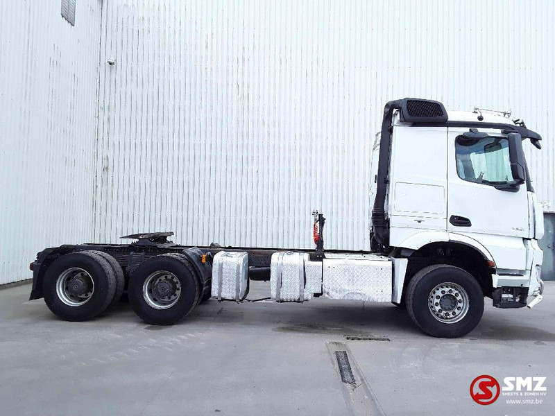 Mercedes-Benz Arocs 3351 lames steel - Tractor unit: picture 4 Mercedes-Benz Arocs 3351 lames steel - Tractor unit: picture 4
