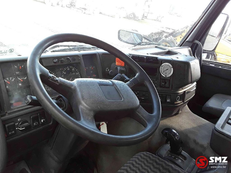 Tank truck Volvo FM 320 6x2 inox: picture 8