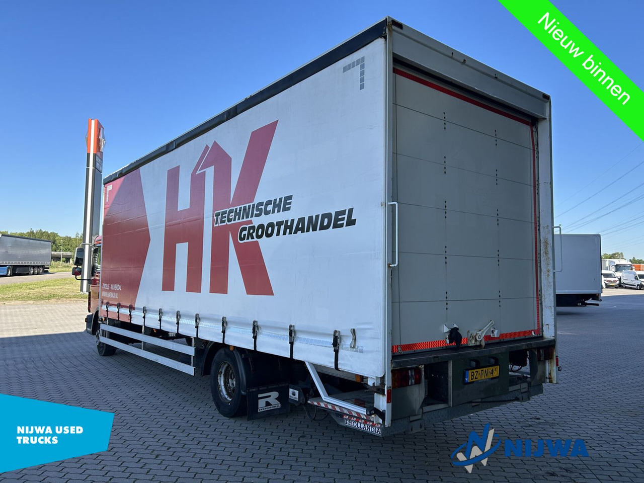 MAN TGL 12.180 4X2 Roldeur + Laaklep - Curtainsider truck: picture 4 MAN TGL 12.180 4X2 Roldeur + Laaklep - Curtainsider truck: picture 4