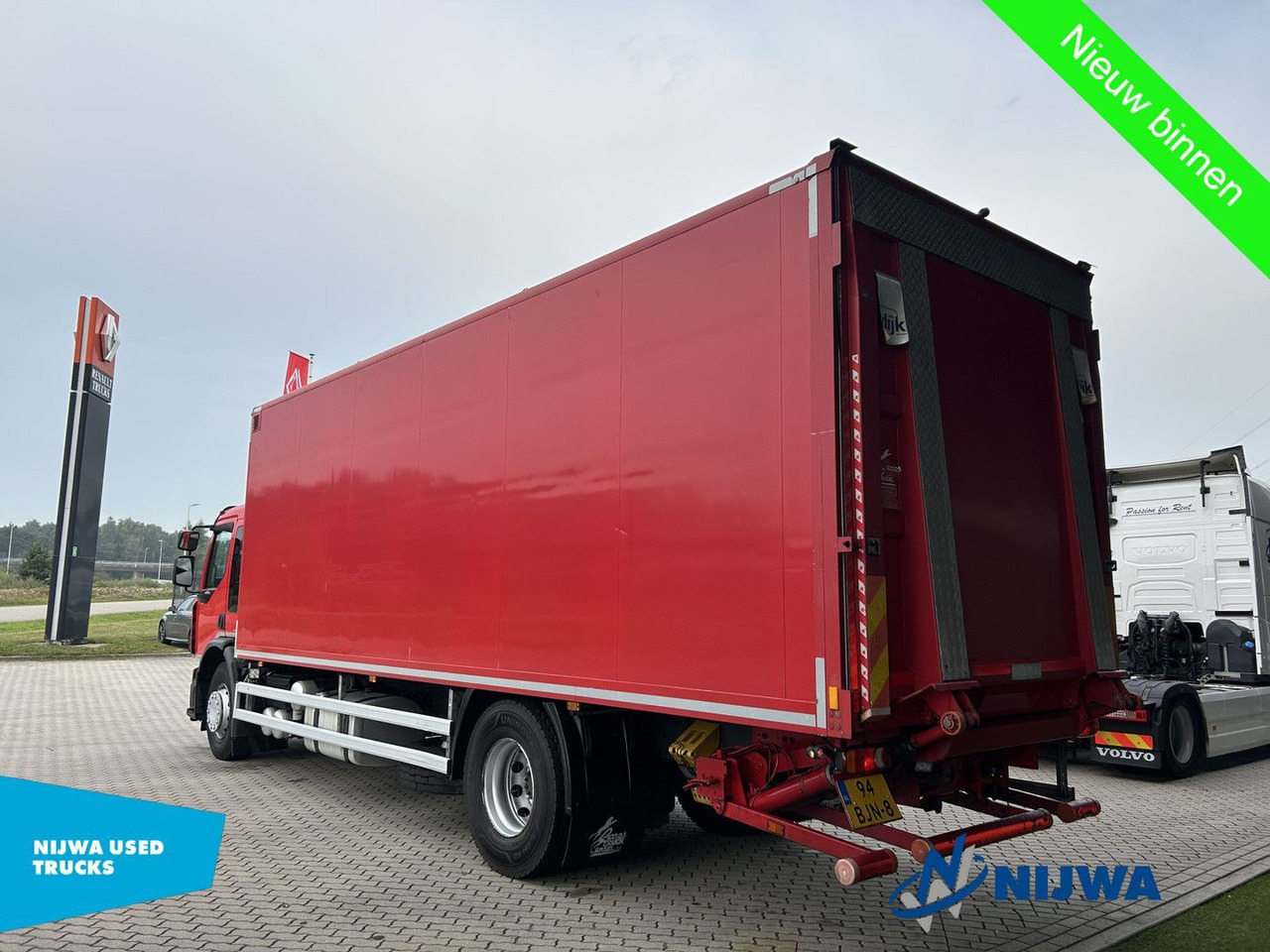Renault D WIDE 280 4x2 Low mileage + Achtersluitklep - Box truck: picture 4 Renault D WIDE 280 4x2 Low mileage + Achtersluitklep - Box truck: picture 4