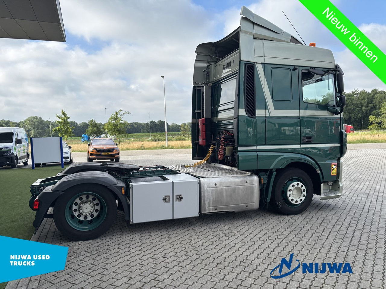 DAF XF 460 4x2 Hefschotel + Retader - Tractor unit: picture 3 DAF XF 460 4x2 Hefschotel + Retader - Tractor unit: picture 3