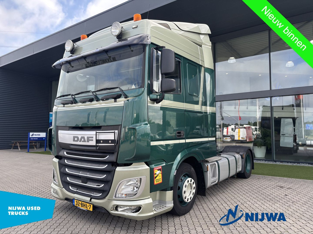 DAF XF 460 4x2 Hefschotel + Retader - Tractor unit: picture 1 DAF XF 460 4x2 Hefschotel + Retader - Tractor unit: picture 1