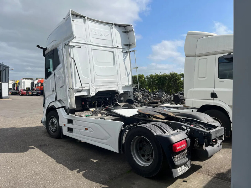 Tractor unit DAF XG+ 480 FT Euro6 SCHADE: picture 10