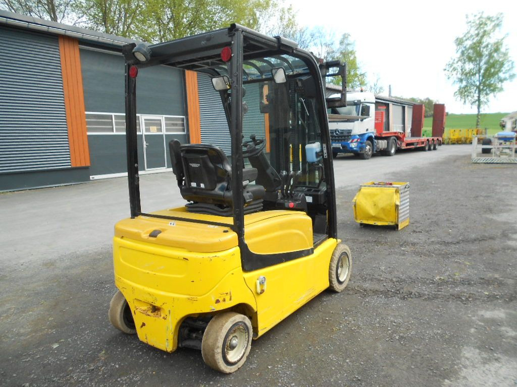Yale ERP20VF, 2 Tonnen Stapler  - Forklift: picture 2 Yale ERP20VF, 2 Tonnen Stapler  - Forklift: picture 2