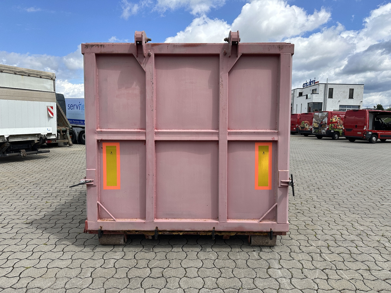 Mercedes-Benz Wassercontainer Mulde 30 cbm Silo für Abrollkipper - Truck: picture 4 Mercedes-Benz Wassercontainer Mulde 30 cbm Silo für Abrollkipper - Truck: picture 4