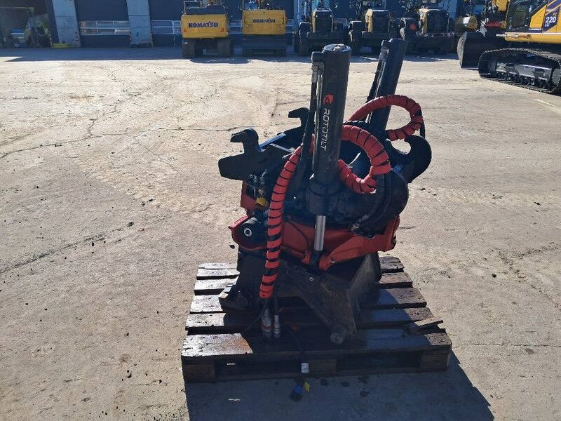 ROTOTILT R5 - Attachment for Construction machinery: picture 4 ROTOTILT R5 - Attachment for Construction machinery: picture 4
