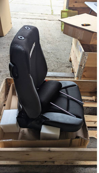 Komatsu WA380-8 SEAT ASS'Y 421-S33-6790 - Cab and interior for Construction machinery: picture 5 Komatsu WA380-8 SEAT ASS'Y 421-S33-6790 - Cab and interior for Construction machinery: picture 5