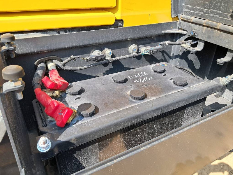 Komatsu WA500-8E0 - Wheel loader: picture 4 Komatsu WA500-8E0 - Wheel loader: picture 4