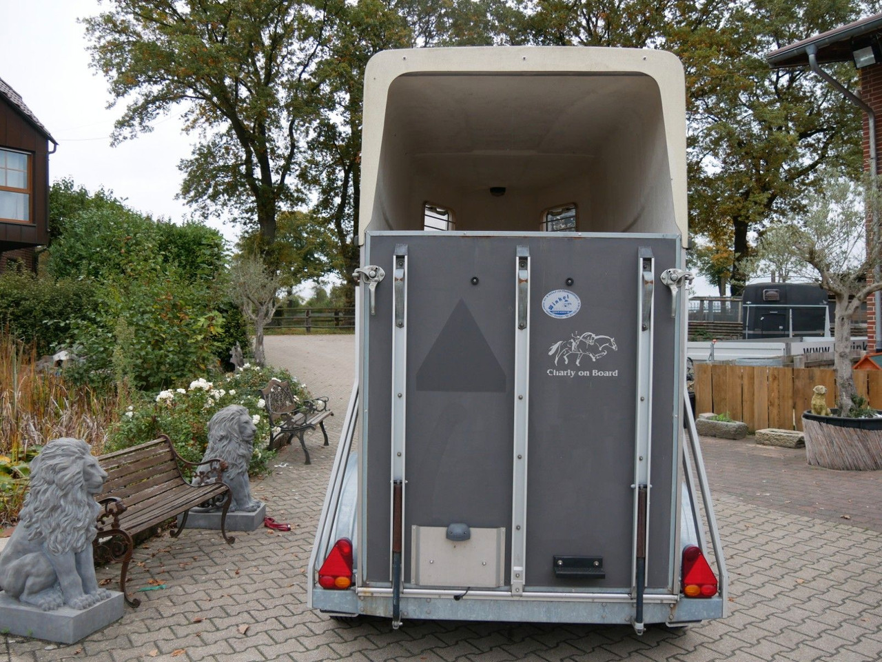 Blomert 1,5 Pferde Holz Poly - Livestock trailer: picture 2 Blomert 1,5 Pferde Holz Poly - Livestock trailer: picture 2