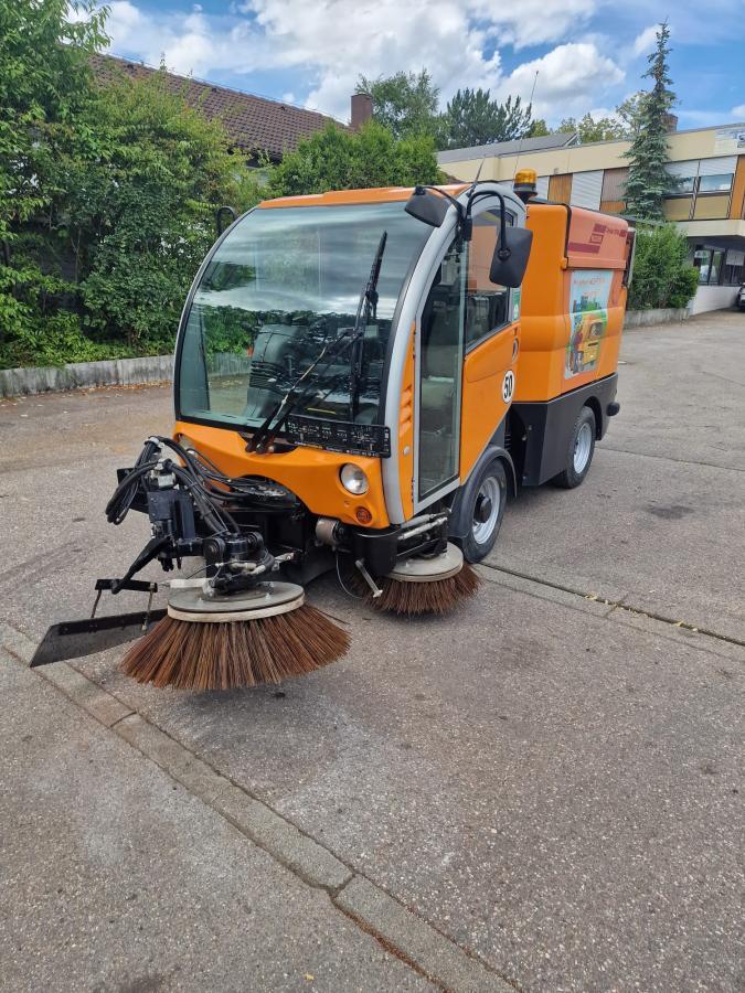 BUCHER-GUYER Kehrmaschine EG 4.500 kg Diesel Topzustand - Industrial sweeper: picture 4 BUCHER-GUYER Kehrmaschine EG 4.500 kg Diesel Topzustand - Industrial sweeper: picture 4