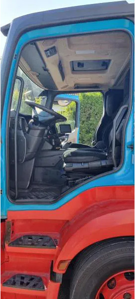 New Tractor unit Mercedes-Benz Actros 1843 LS Eurolohr Autotransp. SZM Intarder Klima E6: picture 9