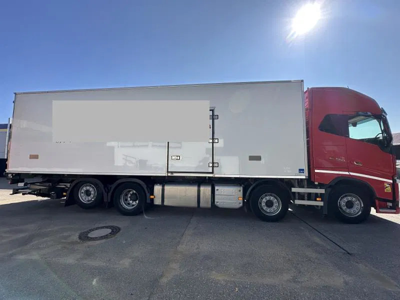 New Refrigerator truck Volvo FH 16 550XL*8x2*Tief Kühlkoffer*ThermoKing*LBW: picture 6