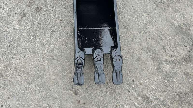 MORIN M3 - Type Banane - 270mm - Excavator bucket for Construction machinery: picture 2 MORIN M3 - Type Banane - 270mm - Excavator bucket for Construction machinery: picture 2