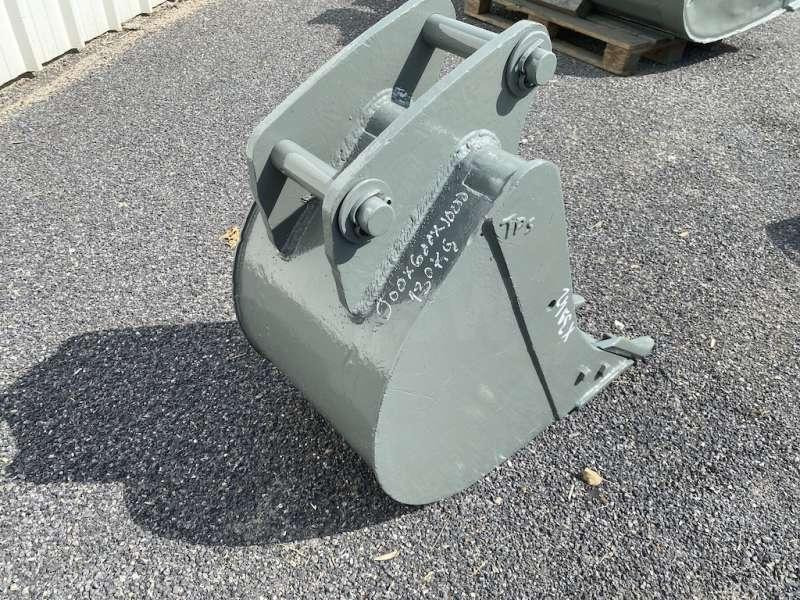 VOLVO BL71 - 450mm - Excavator bucket: picture 5 VOLVO BL71 - 450mm - Excavator bucket: picture 5