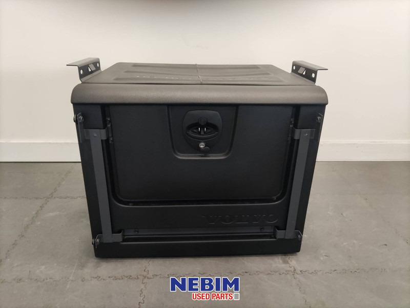 Volvo Volvo - 21353653 - Volvo gereedschapskist - Spare parts for Truck: picture 2 Volvo Volvo - 21353653 - Volvo gereedschapskist - Spare parts for Truck: picture 2