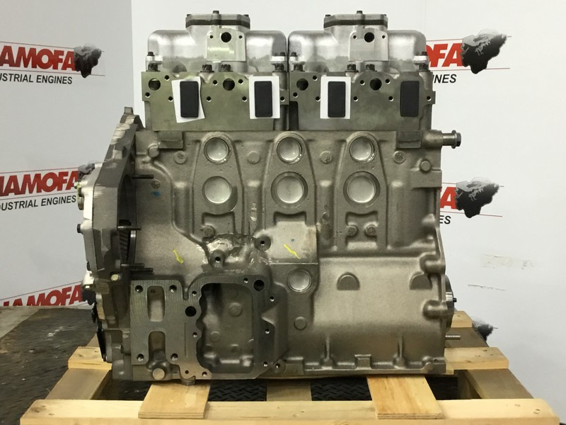 MAN D0824 LOH LONG-BLOCK - Engine: picture 2 MAN D0824 LOH LONG-BLOCK - Engine: picture 2