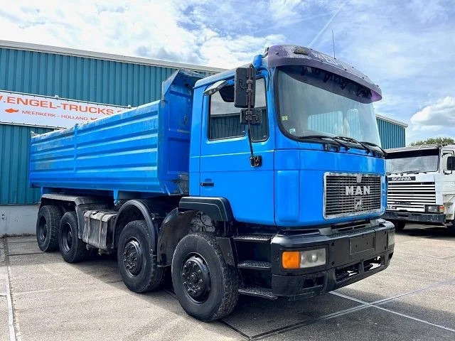 MAN 41.464 F2000 8X4 FULL STEEL KIPPER (EURO 2 / ZF16 MANUAL GEARBOX / ZF-INTARDER / FULL STEEL SUSPENSION / REDUCTION AXLES) - Tipper: picture 2 MAN 41.464 F2000 8X4 FULL STEEL KIPPER (EURO 2 / ZF16 MANUAL GEARBOX / ZF-INTARDER / FULL STEEL SUSPENSION / REDUCTION AXLES) - Tipper: picture 2