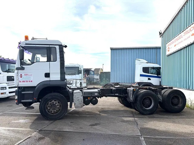 MAN TGA 33.460 6x4 FULL STEEL CHASSIS (6-CILINDER HEADS) (ZF16 MANUAL GEARBOX / FULL STEEL SUSPENSION / REDUCTIONS AXLES / AIRCONDIT - Cab chassis truck: picture 5 MAN TGA 33.460 6x4 FULL STEEL CHASSIS (6-CILINDER HEADS) (ZF16 MANUAL GEARBOX / FULL STEEL SUSPENSION / REDUCTIONS AXLES / AIRCONDIT - Cab chassis truck: picture 5