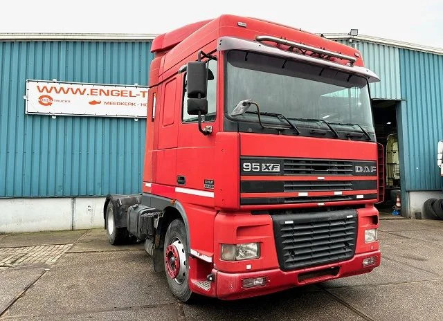 DAF 95.480 XF SPACECAB (EURO 3 / ZF16 MANUAL GEARBOX / 2x DIESELTANK / AIRCONDITIONING) - Tractor unit: picture 2 DAF 95.480 XF SPACECAB (EURO 3 / ZF16 MANUAL GEARBOX / 2x DIESELTANK / AIRCONDITIONING) - Tractor unit: picture 2