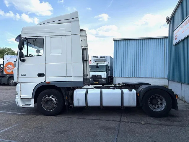 DAF XF 105.460 SPACECAB (ZF-MANUAL GEARBOX / 2x DIESELTANK / MX-ENGINE BRAKE / AIRCONDITIONING / FRIDGE / ETC.) - Tractor unit: picture 4 DAF XF 105.460 SPACECAB (ZF-MANUAL GEARBOX / 2x DIESELTANK / MX-ENGINE BRAKE / AIRCONDITIONING / FRIDGE / ETC.) - Tractor unit: picture 4