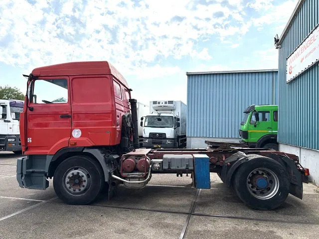 Renault G340 Manager 4x2 TRACTOR (MECHANICAL PUMP & INJECTORS / ZF MANUAL GEARBOX / REDUCTIONS AXLE) - Tractor unit: picture 5 Renault G340 Manager 4x2 TRACTOR (MECHANICAL PUMP & INJECTORS / ZF MANUAL GEARBOX / REDUCTIONS AXLE) - Tractor unit: picture 5
