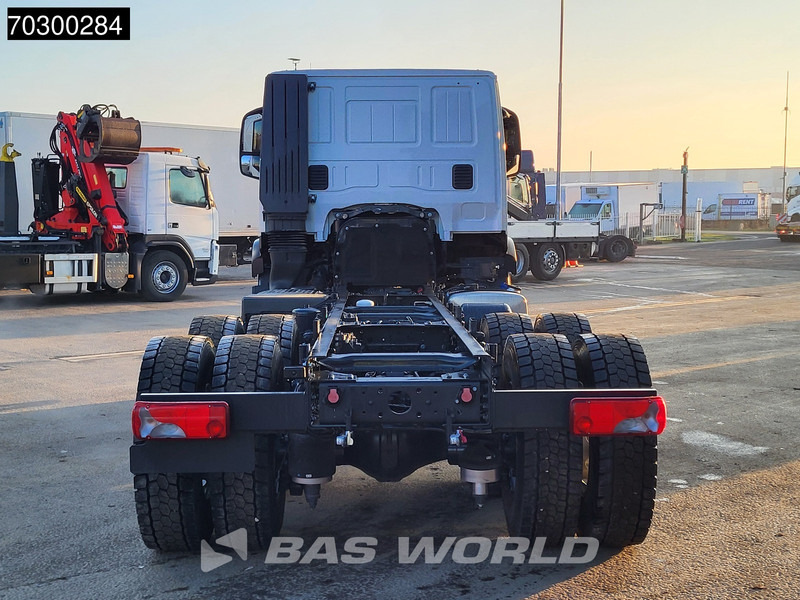 Iveco X-Way 500 X-Way 6X4 NEW 6x4 chassis Sleepercab Rear Air suspension Automatic Euro 6 - Cab chassis truck: picture 3 Iveco X-Way 500 X-Way 6X4 NEW 6x4 chassis Sleepercab Rear Air suspension Automatic Euro 6 - Cab chassis truck: picture 3