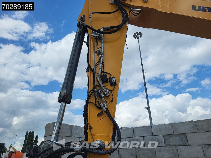 Crawler excavator Liebherr R936 LCV: picture 11