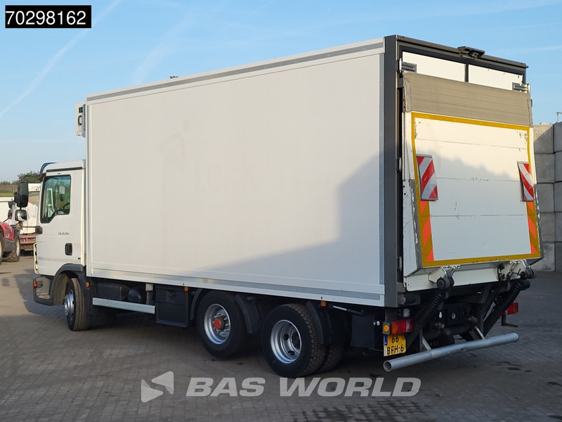 MAN TGL 12.250 6X2 NL-Truck 1500kg Ladebordwand Frigoblock FK13 Lift-Axle Automatic Euro 6 - Refrigerator truck: picture 2 MAN TGL 12.250 6X2 NL-Truck 1500kg Ladebordwand Frigoblock FK13 Lift-Axle Automatic Euro 6 - Refrigerator truck: picture 2