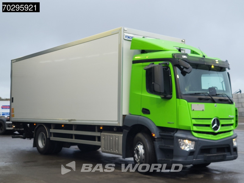 Mercedes-Benz Antos 1827 4X2 2000kg Ladebordwand box heating Automatic Xenon Euro 6 - Box truck: picture 3 Mercedes-Benz Antos 1827 4X2 2000kg Ladebordwand box heating Automatic Xenon Euro 6 - Box truck: picture 3